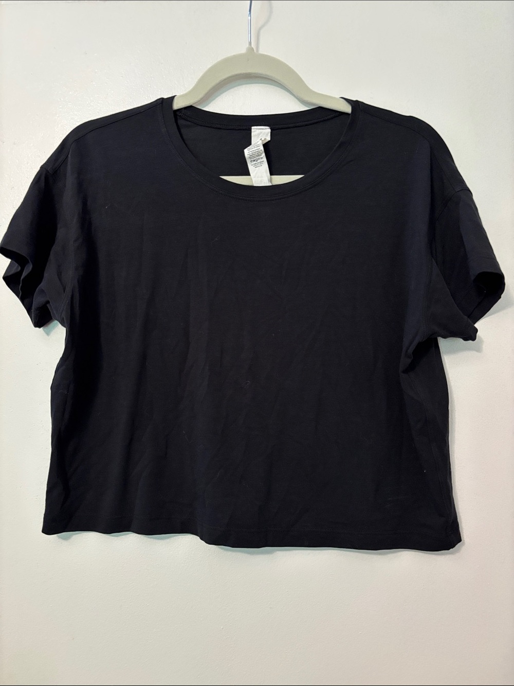 lululemon athletica Black Short-Sleeve crop Crew Tee